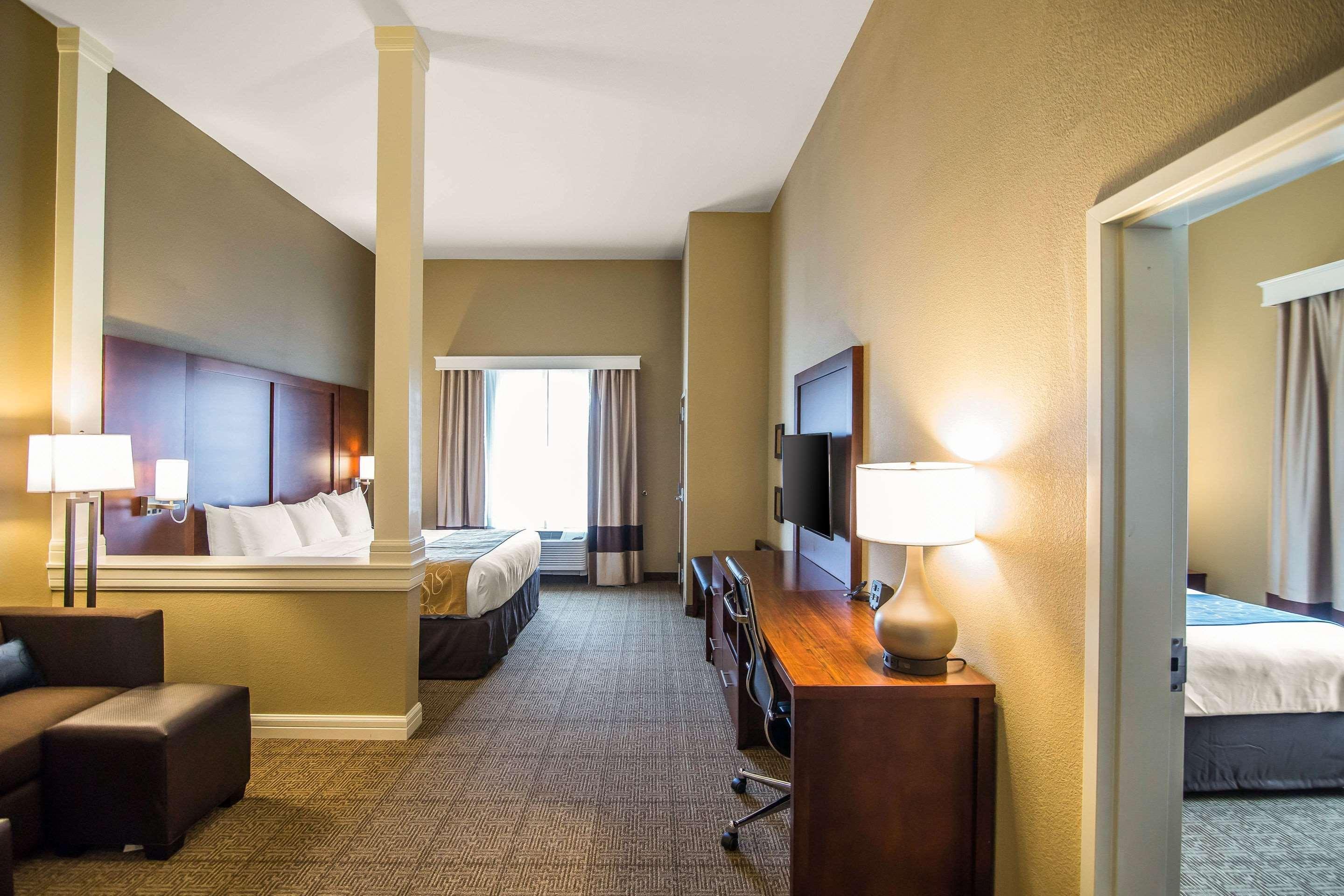 Comfort Suites - Dodge City Exterior foto