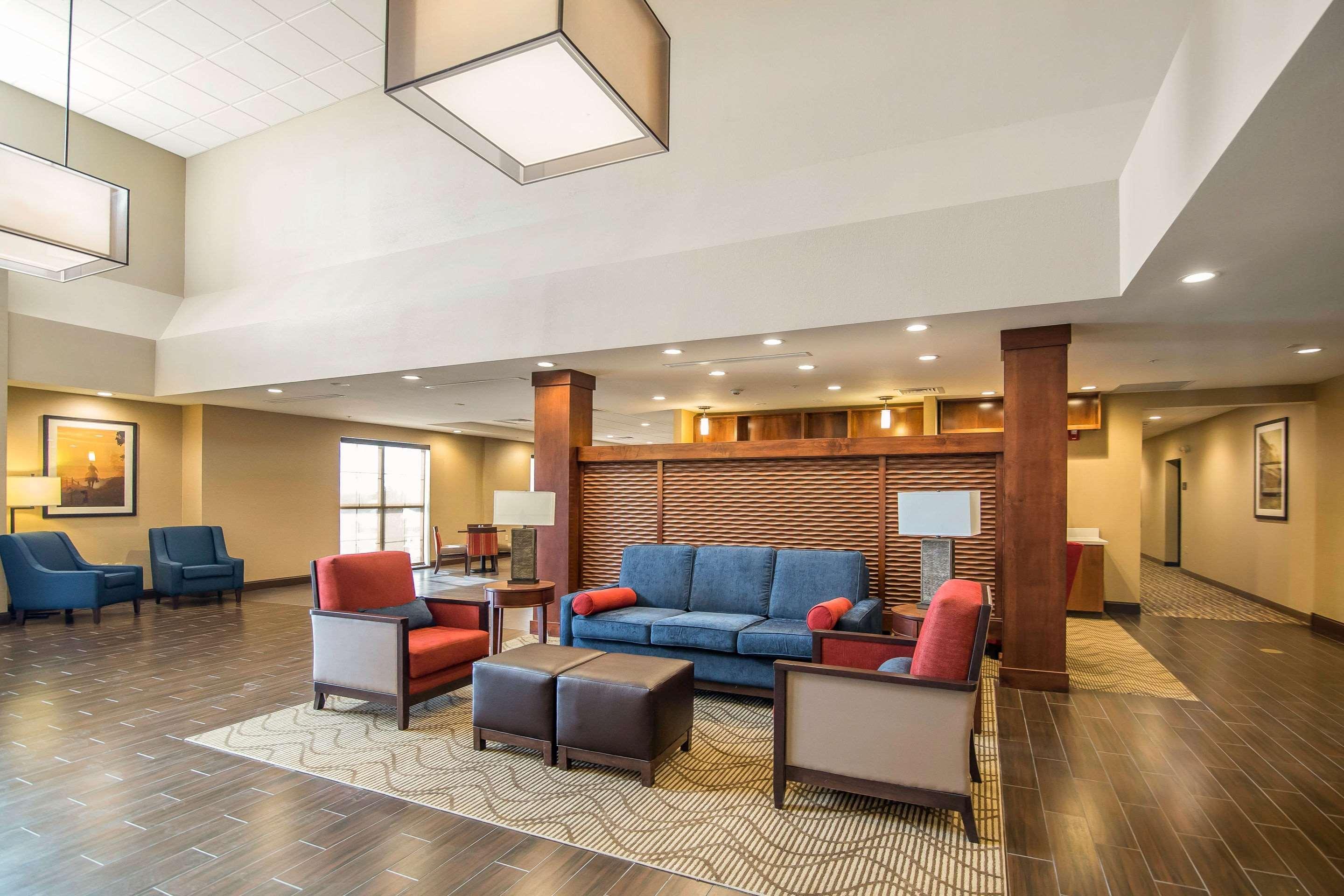Comfort Suites - Dodge City Exterior foto